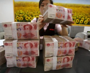 Die Sonnenblumen sind gemalt das Geld sind echte Yuan-Buendel