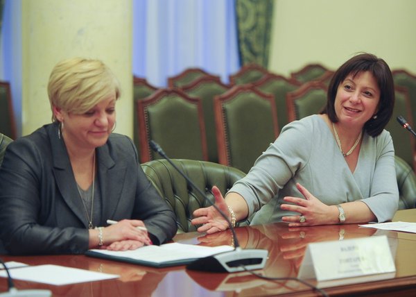 Ukraine- Notenbank-Chefin Valeria Gontarewa (li.) und Finanzministerin Natalia Jaresko